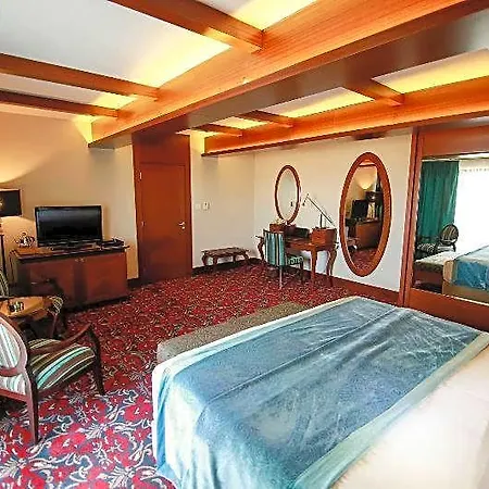Atatuerk Thermal & Convention Center 5*